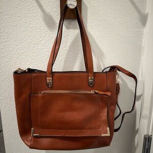 Tote. Whiskey brown.